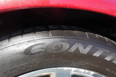 2005 Cadillac XLR   - Photo 18 - Newark, NJ 07104