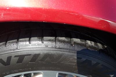 2005 Cadillac XLR   - Photo 20 - Newark, NJ 07104