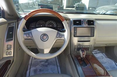 2005 Cadillac XLR   - Photo 15 - Newark, NJ 07104