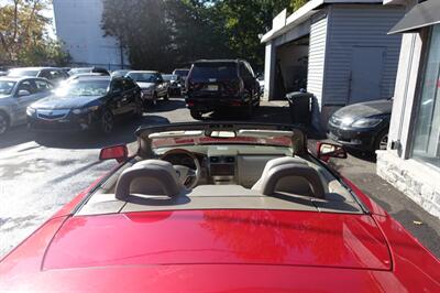 2005 Cadillac XLR   - Photo 14 - Newark, NJ 07104