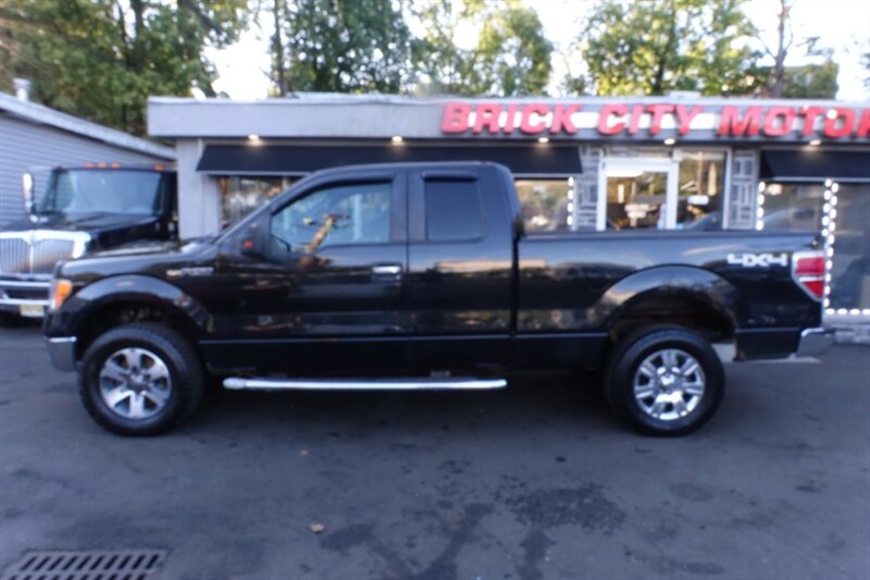 2012 Ford F-150 XLT photo 2