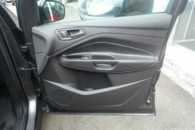 2017 Ford Escape S   - Photo 15 - Newark, NJ 07104