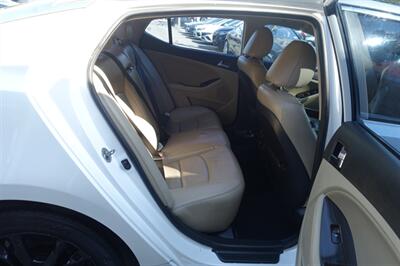 2013 Kia Optima EX   - Photo 16 - Newark, NJ 07104