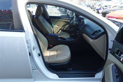 2013 Kia Optima EX   - Photo 14 - Newark, NJ 07104