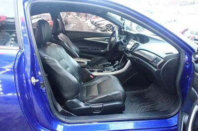 2016 Honda Accord EX-L - Photo 13 - Newark, NJ 07104