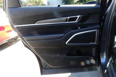 2020 Kia Telluride EX   - Photo 12 - Newark, NJ 07104