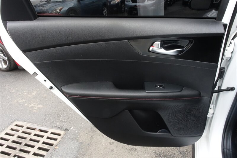 2021 Kia Forte GT photo 12