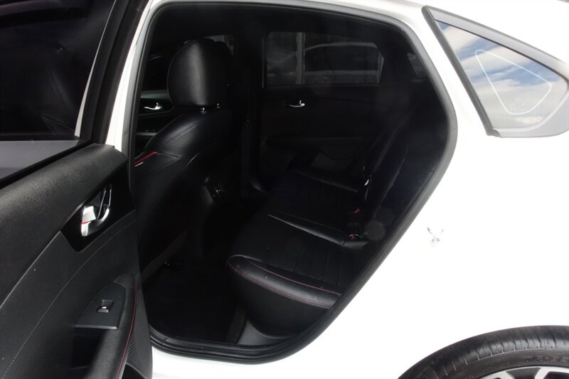 2021 Kia Forte GT photo 11