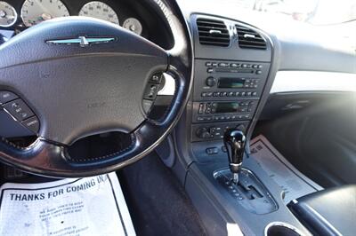 2003 Ford Thunderbird Deluxe   - Photo 18 - Newark, NJ 07104