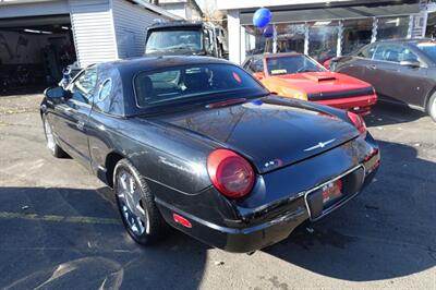 2003 Ford Thunderbird Deluxe   - Photo 6 - Newark, NJ 07104