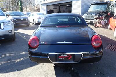 2003 Ford Thunderbird Deluxe   - Photo 7 - Newark, NJ 07104