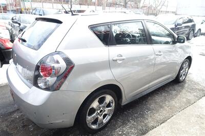 2009 Pontiac Vibe AWD   - Photo 5 - Newark, NJ 07104