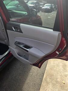 2012 Subaru Forester 2.5X Premium - Photo 18 - Newark, NJ 07104