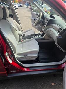 2012 Subaru Forester 2.5X Premium - Photo 15 - Newark, NJ 07104