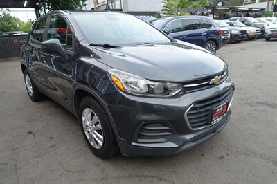 2019 Chevrolet Trax LS - Photo 3 - Newark, NJ 07104