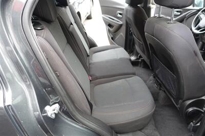 2019 Chevrolet Trax LS - Photo 16 - Newark, NJ 07104