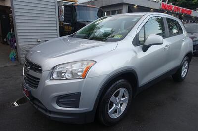 2019 Chevrolet Trax LS   - Photo 1 - Newark, NJ 07104