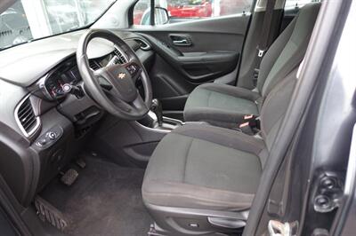 2019 Chevrolet Trax LS - Photo 9 - Newark, NJ 07104