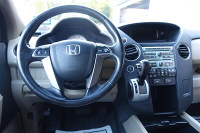 2011 Honda Pilot EX-L w/DVD   - Photo 13 - Newark, NJ 07104