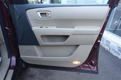 2011 Honda Pilot EX-L w/DVD   - Photo 17 - Newark, NJ 07104
