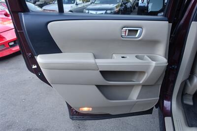 2011 Honda Pilot EX-L w/DVD   - Photo 12 - Newark, NJ 07104