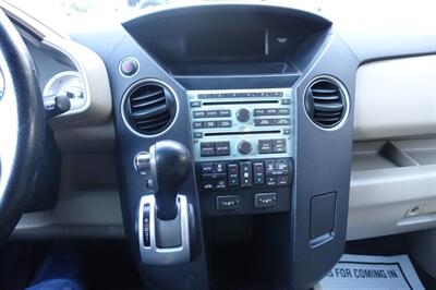 2011 Honda Pilot EX-L w/DVD   - Photo 21 - Newark, NJ 07104