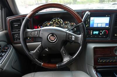 2006 Cadillac Escalade   - Photo 13 - Newark, NJ 07104
