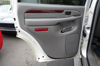 2006 Cadillac Escalade   - Photo 12 - Newark, NJ 07104