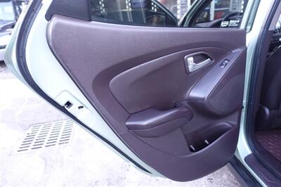 2012 Hyundai TUCSON GLS   - Photo 13 - Newark, NJ 07104