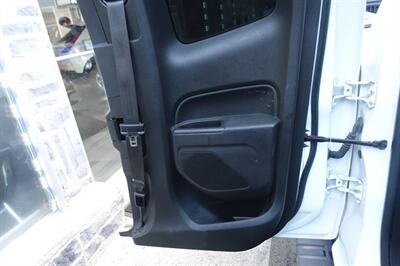 2017 Chevrolet Colorado Work Truck   - Photo 18 - Newark, NJ 07104