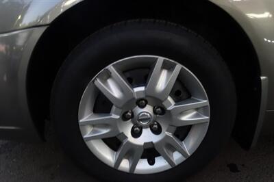 2005 Nissan Altima 2.5 S   - Photo 21 - Newark, NJ 07104