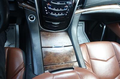 2015 Cadillac Escalade Premium   - Photo 24 - Newark, NJ 07104