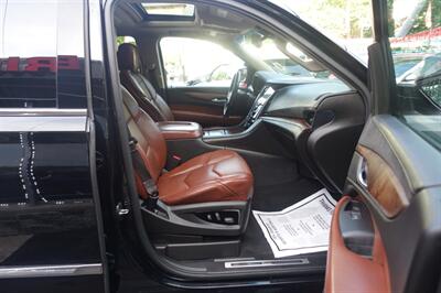 2015 Cadillac Escalade Premium   - Photo 15 - Newark, NJ 07104