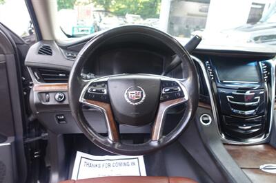 2015 Cadillac Escalade Premium   - Photo 13 - Newark, NJ 07104