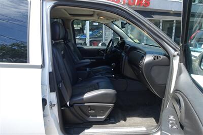 2006 Chevrolet Trailblazer SS - Photo 13 - Newark, NJ 07104
