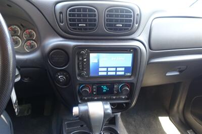 2006 Chevrolet Trailblazer SS - Photo 18 - Newark, NJ 07104