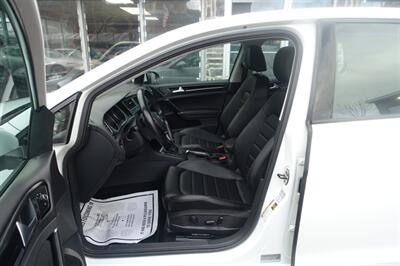 2017 Volkswagen Golf TSI SEL   - Photo 9 - Newark, NJ 07104