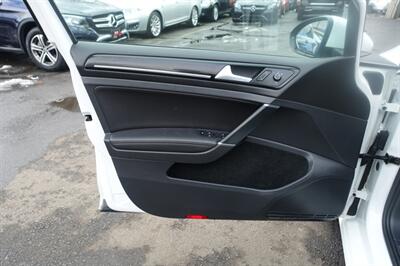 2017 Volkswagen Golf TSI SEL   - Photo 10 - Newark, NJ 07104