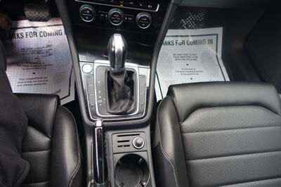 2017 Volkswagen Golf TSI SEL   - Photo 19 - Newark, NJ 07104