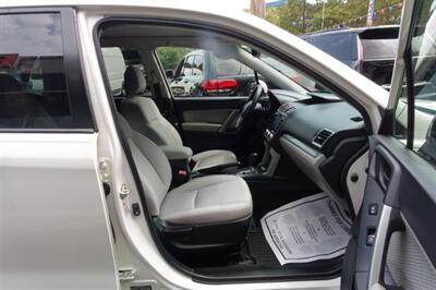 2017 Subaru Forester 2.5i Premium   - Photo 14 - Newark, NJ 07104