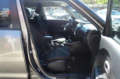 2016 Kia Soul LX   - Photo 14 - Newark, NJ 07104