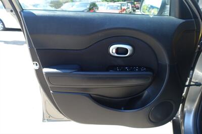 2016 Kia Soul LX   - Photo 10 - Newark, NJ 07104