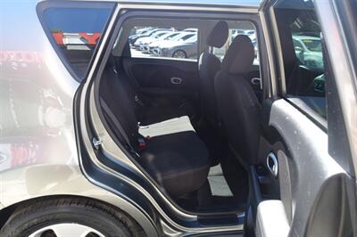 2016 Kia Soul LX   - Photo 16 - Newark, NJ 07104