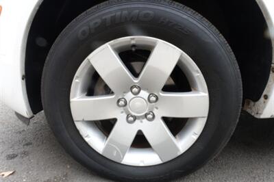 2008 Saturn Vue XR   - Photo 23 - Newark, NJ 07104