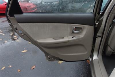 2007 Kia Spectra LX   - Photo 12 - Newark, NJ 07104