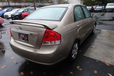 2007 Kia Spectra LX   - Photo 8 - Newark, NJ 07104