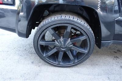 2010 Jeep Liberty Limited - Photo 12 - Newark, NJ 07104