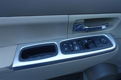 2010 Jeep Liberty Limited - Photo 23 - Newark, NJ 07104