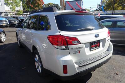 2014 Subaru Outback 2.5i Limited   - Photo 6 - Newark, NJ 07104