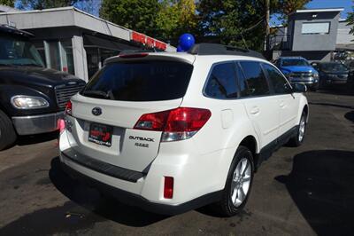 2014 Subaru Outback 2.5i Limited   - Photo 8 - Newark, NJ 07104